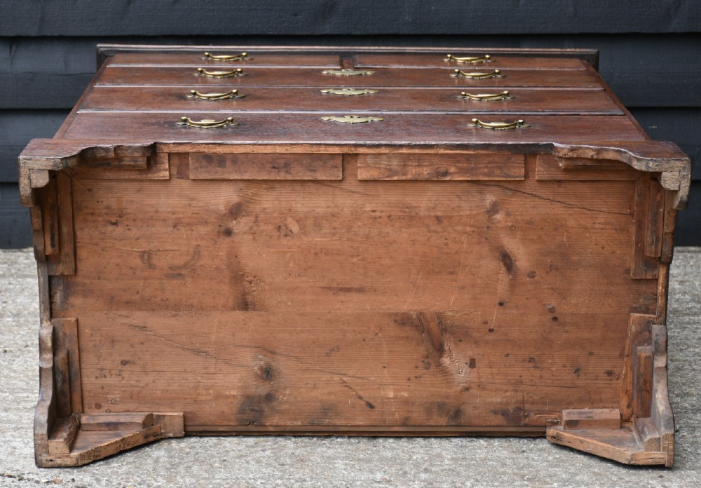 Handsome Georgian Oak Chest of Drawers c.1750  View X
