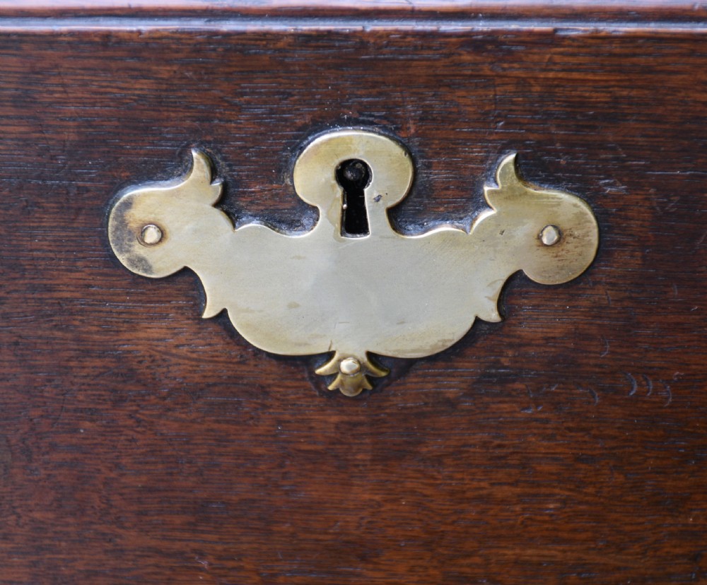Handsome Georgian Oak Chest of Drawers c.1750  View XI