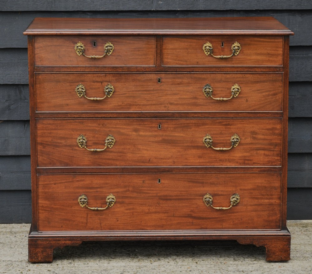 Superb Georgian Mahogany Chest Of Drawers C.1760 View IV