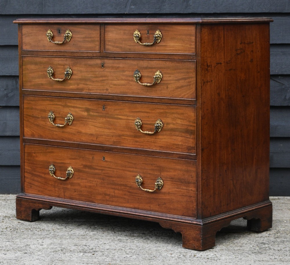 Superb Georgian Mahogany Chest Of Drawers C.1760 View V