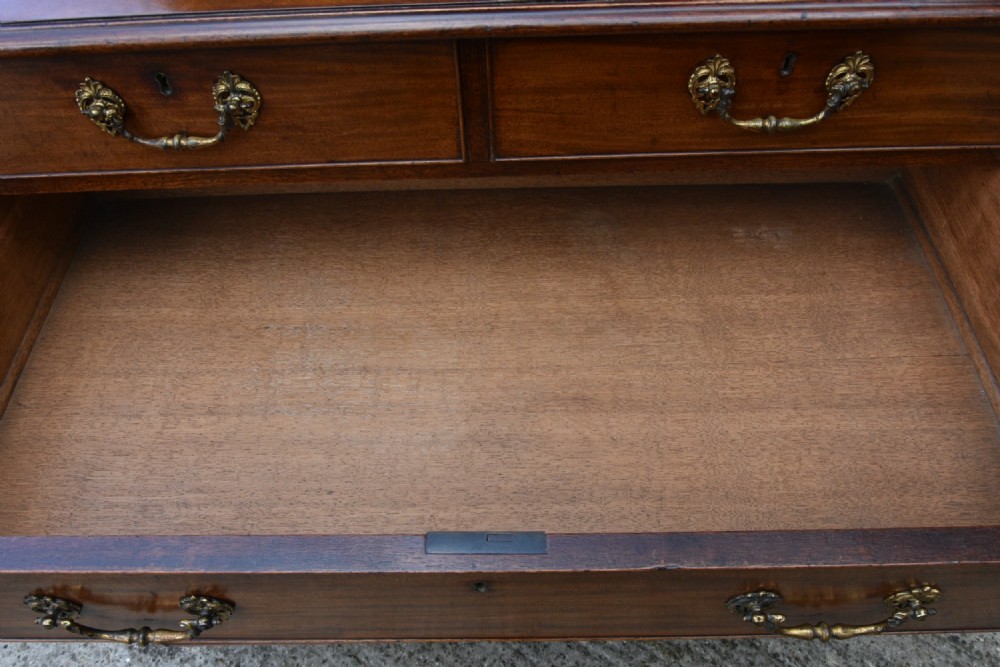 Superb Georgian Mahogany Chest Of Drawers C.1760 View IX