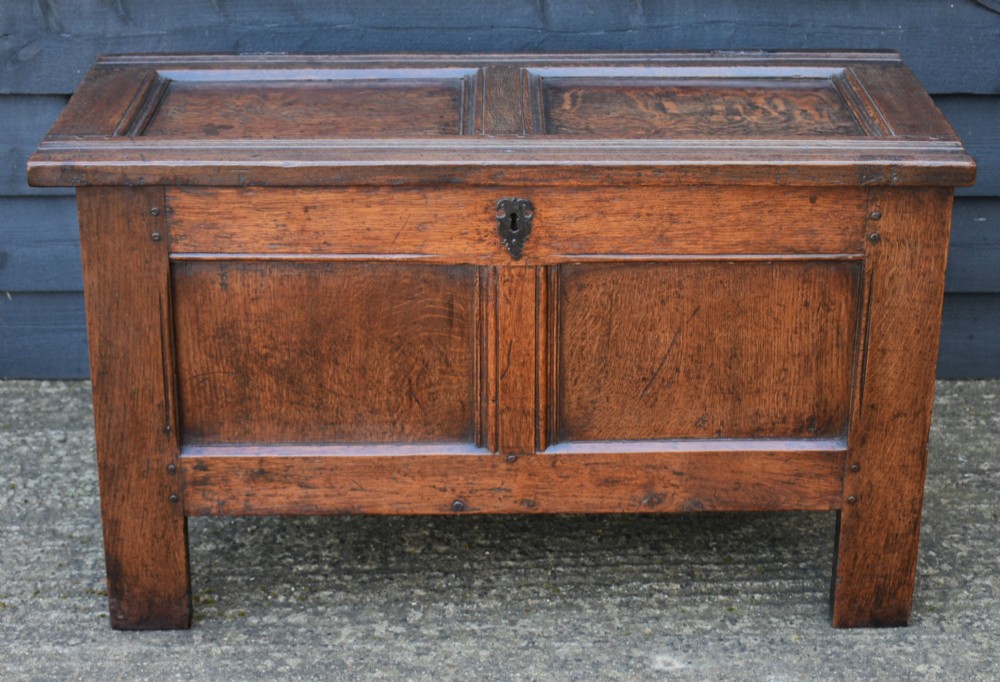 Handsome 17th Century Oak Panelled Coffer Box C.1680, Small Proportions