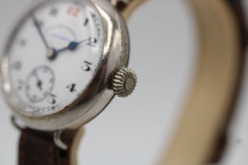 WEST END WATCH COMPANY SECUNDUS WRIST WATCH 1920S - ADDITIONAL PHOTO 2