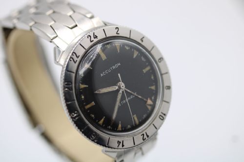 ACCUTRON ASTRONAUT L 71960 M3 WRIST WATCH 1963 - ADDITIONAL PHOTO 2