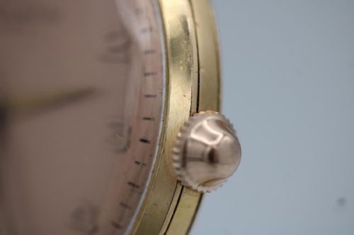 BAUME MERCIER VINTAGE 1950S 18CT YELLOW GOLD SALMON DIAL MANUAL WIND WATCH - ADDITIONAL PHOTO 2