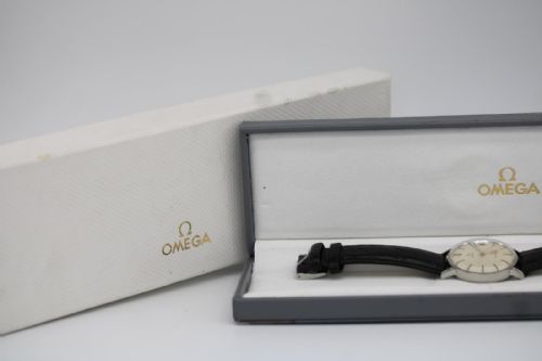 OMEGA GENVE 136011 1966 STAINLESS STEEL MANUAL WIND CALIBRE 611 WATCH - ADDITIONAL PHOTO 4