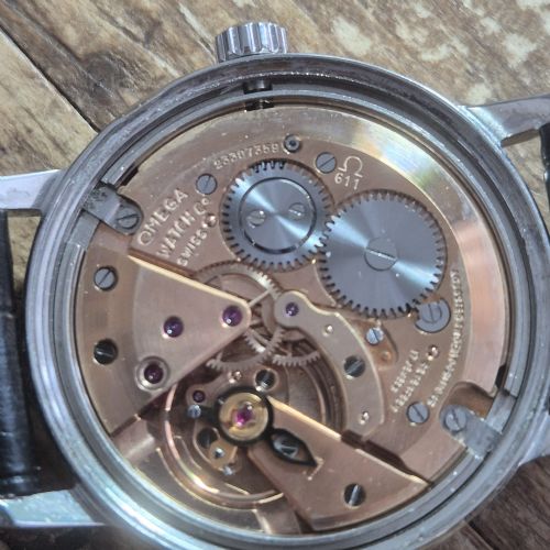 OMEGA GENVE 136011 1966 STAINLESS STEEL MANUAL WIND CALIBRE 611 WATCH - ADDITIONAL PHOTO 10