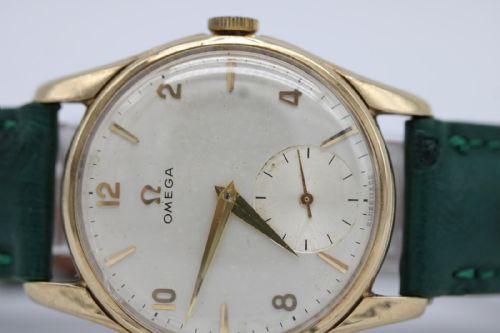 fig 2. Omega Dennison Case 923 – 9ct Yellow Gold – Manual Wind Cal. 268 – 35mm – 1962