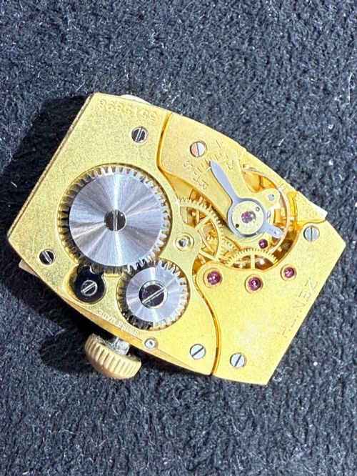 ZENITH VINTAGE TANK STYLE 9CT GOLD DENNISON CASE 33MM C1944 WRIST WATCH - ADDITIONAL PHOTO 8