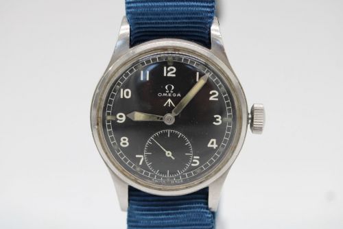omega british military dirty dozen ww2 calibre 30t2 stainless steel broad arrow wrist watch - CATEGORY: ANTIQUE WATCHES - DATED 1940