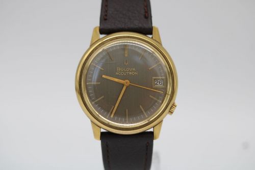 BULOVA ACCUTRON WRIST WATCH GOLD PLATED 35MM ORIGINAL BOX 1960