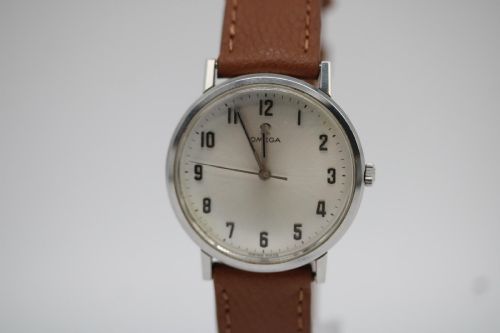 Omega 131.019 – Original Box & Papers – Calibre 601 – 34mm – 1967