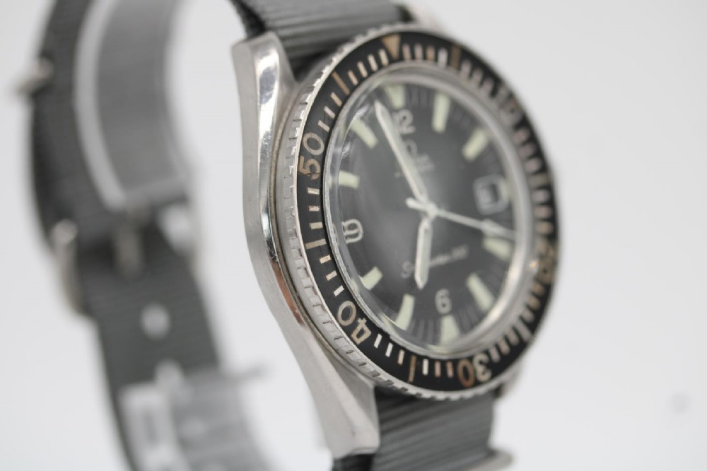 Omega Seamaster 300 166.024 – 42mm – Vintage Diver – c.1968 wrist watch View X