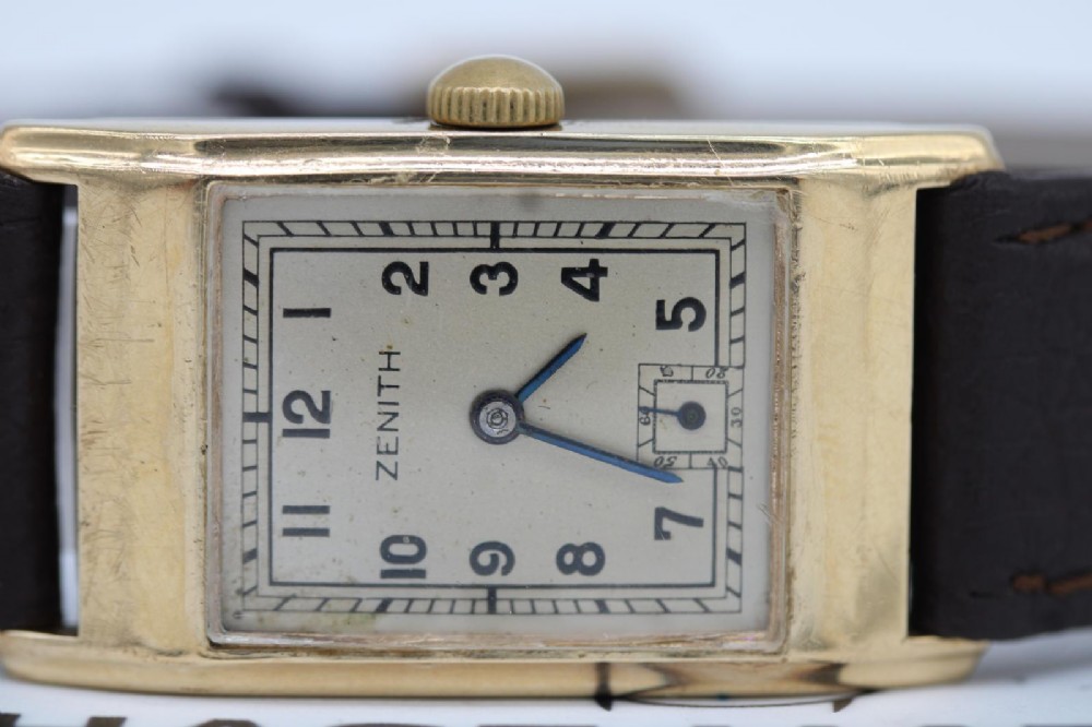 Zenith Vintage Tank Style – 9ct Gold Dennison Case – 33mm – c.1944 Wrist watch View II