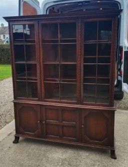 Striking Waring & Gillows bookcase