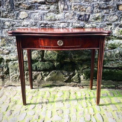 george iii mahogany tea table - CATEGORY: ANTIQUE TABLES - DATED GEORGIAN