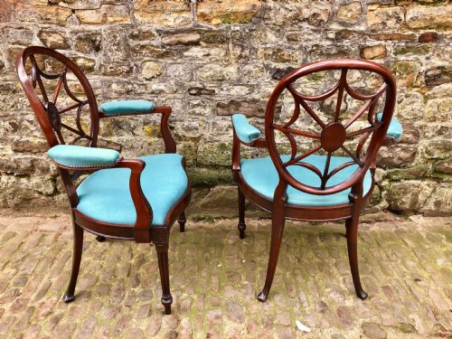 A PAIR OF SHERATON REVIVAL ELBOW CHAIRS - ADDITIONAL PHOTO 3