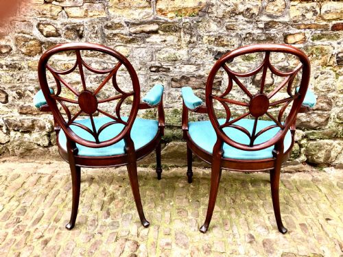 A PAIR OF SHERATON REVIVAL ELBOW CHAIRS - ADDITIONAL PHOTO 4