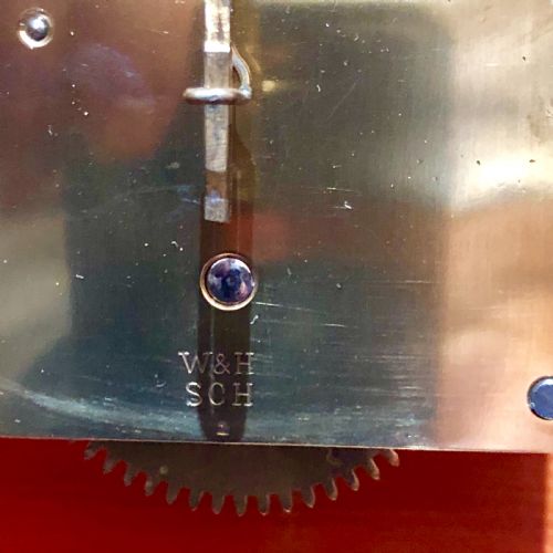 AN EARLY 20TH CENTURY MAHOGANY MANTEL CLOCK - ADDITIONAL PHOTO 5