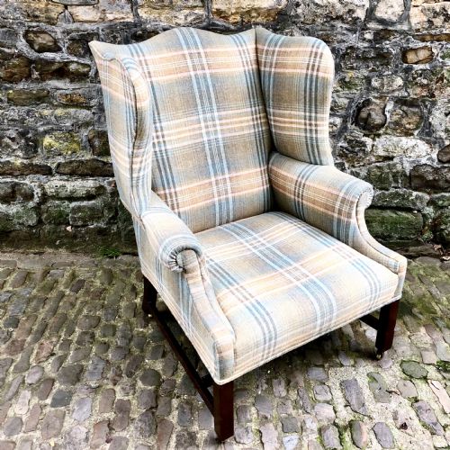 AN EARLY GEORGE III MAHOGANY WING ARMCHAIR - ADDITIONAL PHOTO 2