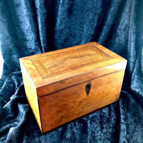 A GEORGE III SATINWOOD TEA CADDY - ADDITIONAL PHOTO 3