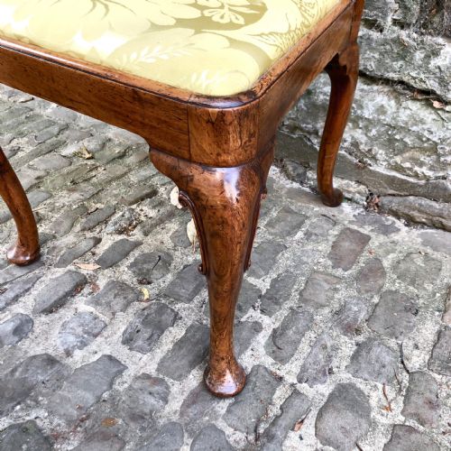 A FINE QUEEN ANNE PERIOD WALNUT SIDE CHAIR - ADDITIONAL PHOTO 6
