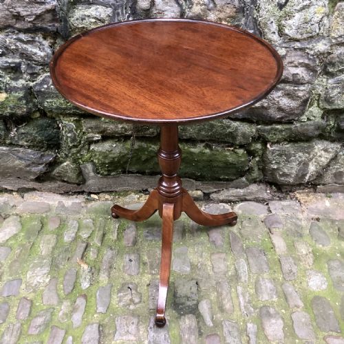 a george iii mahogany and cherrywood wine table - CATEGORY: ANTIQUE TABLES - DATED GEORGIAN