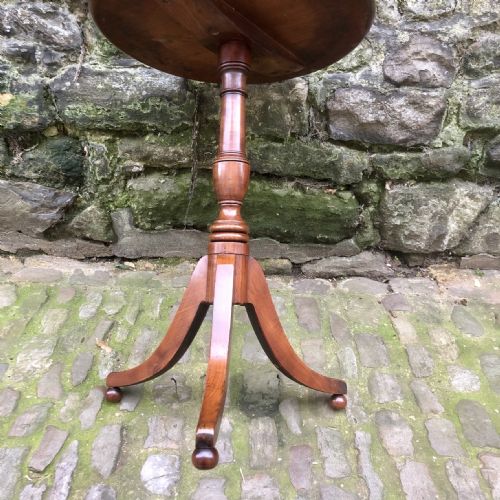 A GEORGE III MAHOGANY AND CHERRYWOOD WINE TABLE - ADDITIONAL PHOTO 4