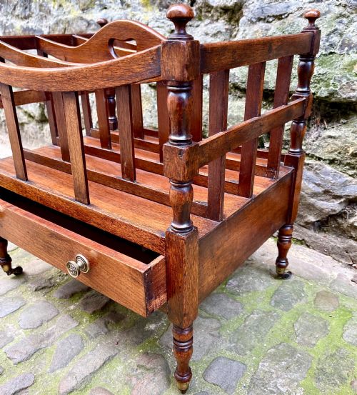 A GEORGE III MAHOGANY CANTERBURY - ADDITIONAL PHOTO 2