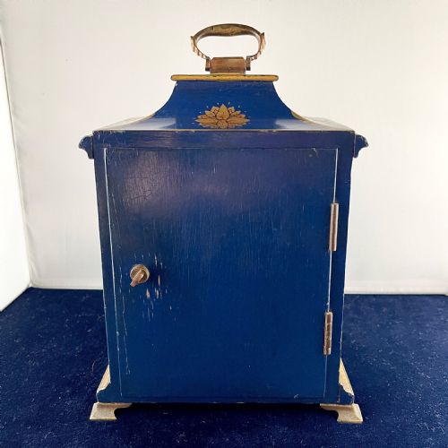 AN EARLY 20TH CENTURY CHINOISE MANTEL CLOCK - ADDITIONAL PHOTO 4