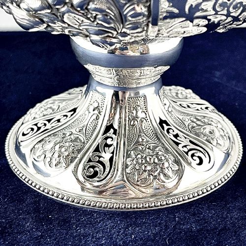 A FINE LATE VICTORIAN SILVER TAZZA - ADDITIONAL PHOTO 5