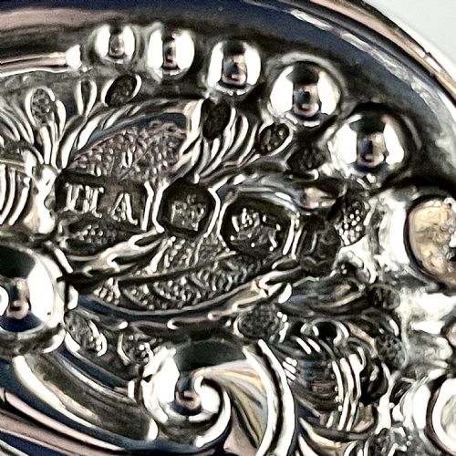 A FINE LATE VICTORIAN SILVER TAZZA - ADDITIONAL PHOTO 6