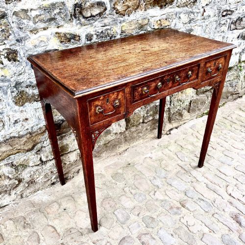 A GEORGE III OAK LOWBOY - ADDITIONAL PHOTO 6