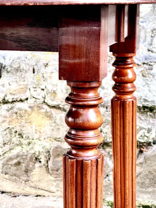 A WILLIAM IV MAHOGANY SMALL EXTENDING DINING TABLE - ADDITIONAL PHOTO 7