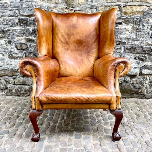 A LATE VICTORIAN LEATHER WING ARMCHAIR - ADDITIONAL PHOTO 7