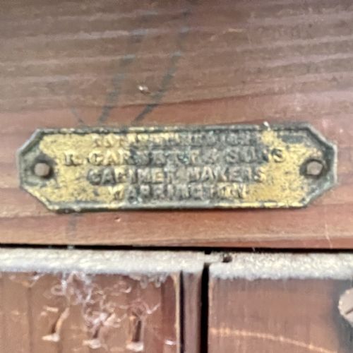 AN EDWARDIAN MAHOGANY BOOKCASE - ADDITIONAL PHOTO 1