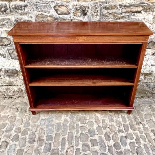 AN EDWARDIAN MAHOGANY BOOKCASE - ADDITIONAL PHOTO 3