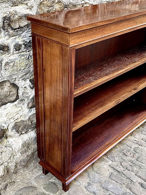 AN EDWARDIAN MAHOGANY BOOKCASE - ADDITIONAL PHOTO 4