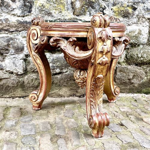 A MID 19TH CENTURY ITALIAN GILTWOOD PEDESTAL - ADDITIONAL PHOTO 4