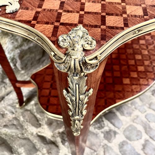 A LATE 19TH CENTURY FRENCH KINGWOOD TWO TIER TABLE - ADDITIONAL PHOTO 6