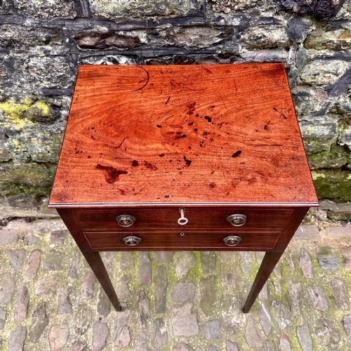 A GEORGE III MAHOGANY LAMP TABLE - ADDITIONAL PHOTO 4