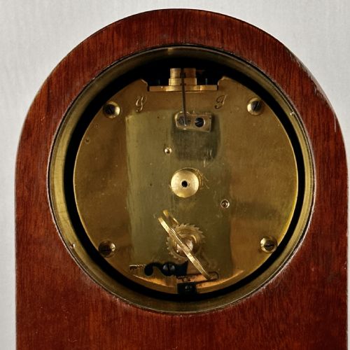 AN EDWARDIAN MAHOGANY MANTEL CLOCK TIMEPIECE - ADDITIONAL PHOTO 5