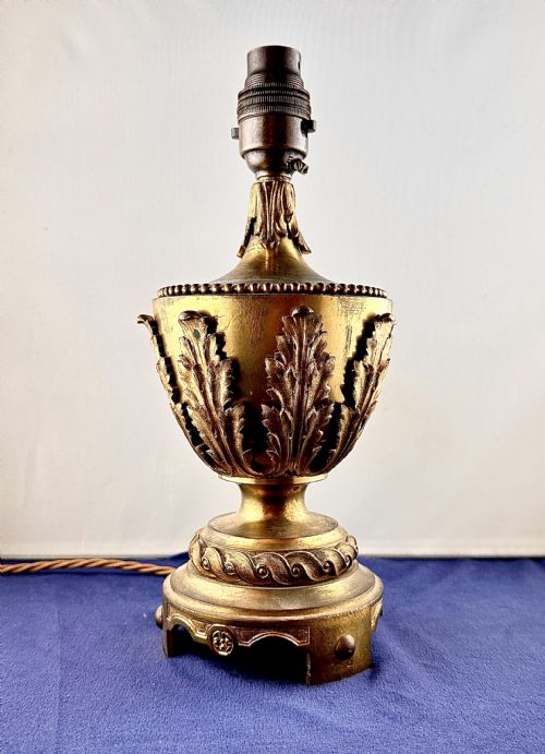 A PAIR OF EARLY 20TH CENTURY FRENCH GILT BRONZE LAMPS - ADDITIONAL PHOTO 2