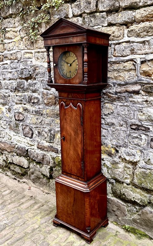 A GEORGE III SMALL MAHOGANY LONGCASE CLOCK - ADDITIONAL PHOTO 3