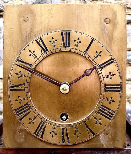 A GEORGE III SMALL MAHOGANY LONGCASE CLOCK - ADDITIONAL PHOTO 8