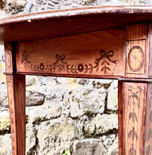 A SHERATON REVIVAL PAINTED TABLE - ADDITIONAL PHOTO 8