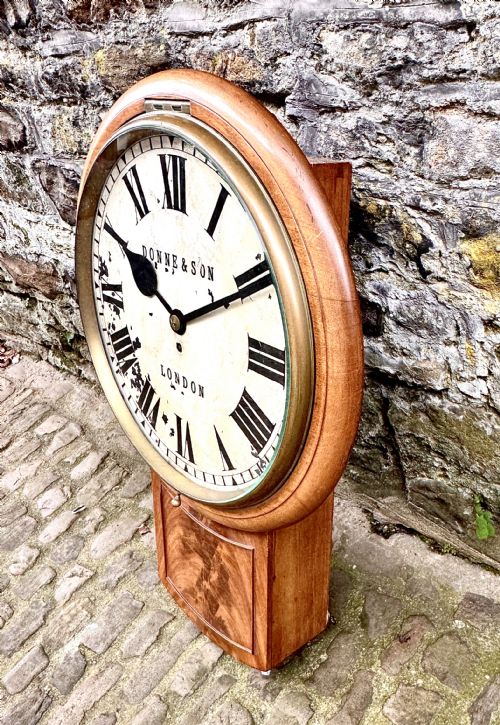 A COUNTRY HOUSE LATE VICTORIAN DROP DIAL WALL CLOCK - ADDITIONAL PHOTO 3