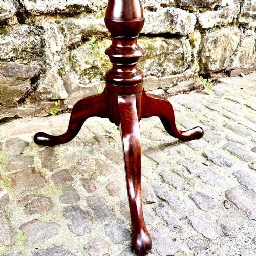 A SUPERB GEORGE III MAHOGANY SUPPER TABLE - ADDITIONAL PHOTO 3