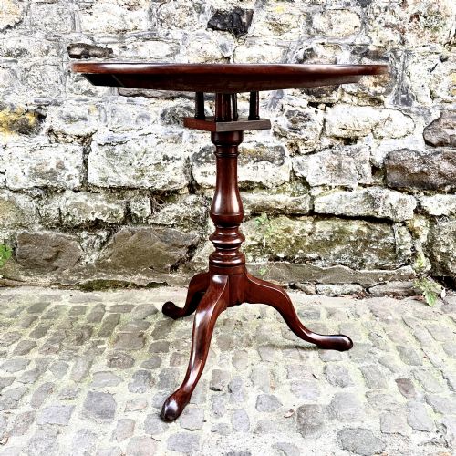 A SUPERB GEORGE III MAHOGANY SUPPER TABLE - ADDITIONAL PHOTO 5
