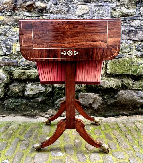 A FINE REGENCY ROSEWOOD WORK TABLE - ADDITIONAL PHOTO 6